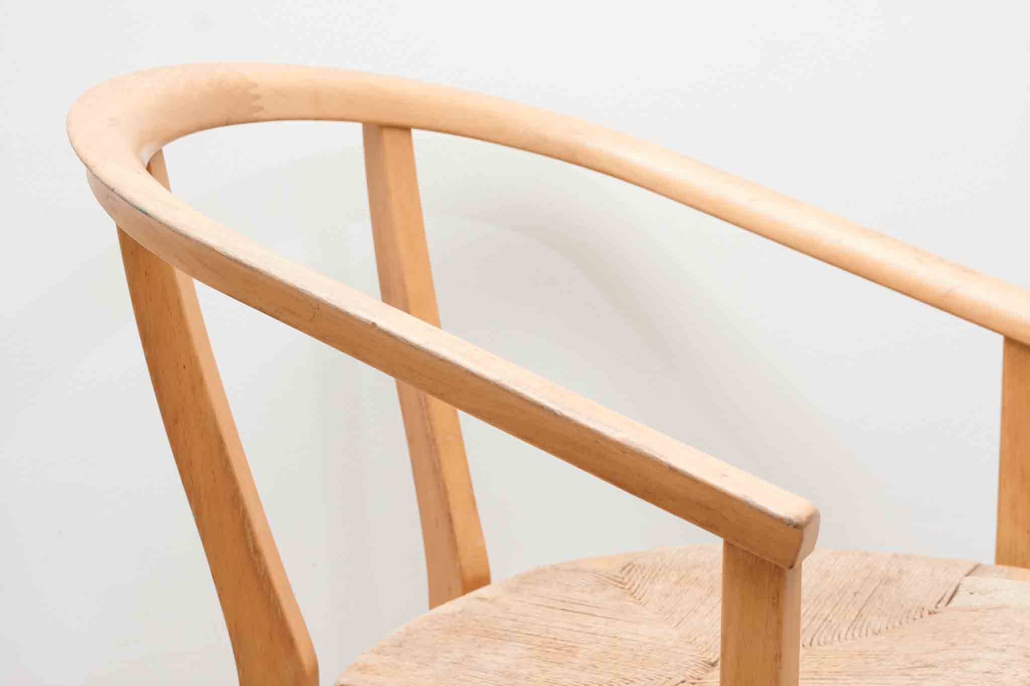 Set of 4 Scandinavian straw chairs