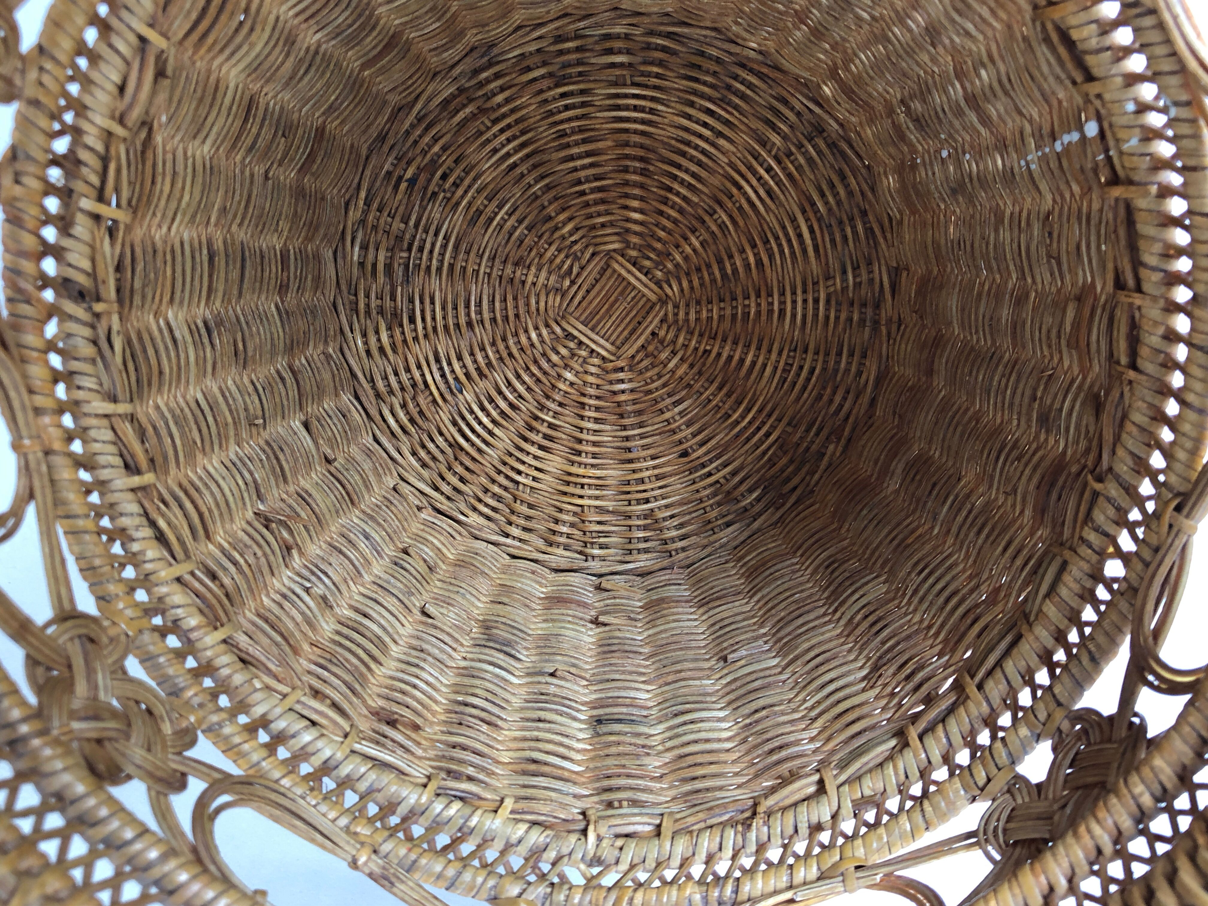 Basket rattan braided