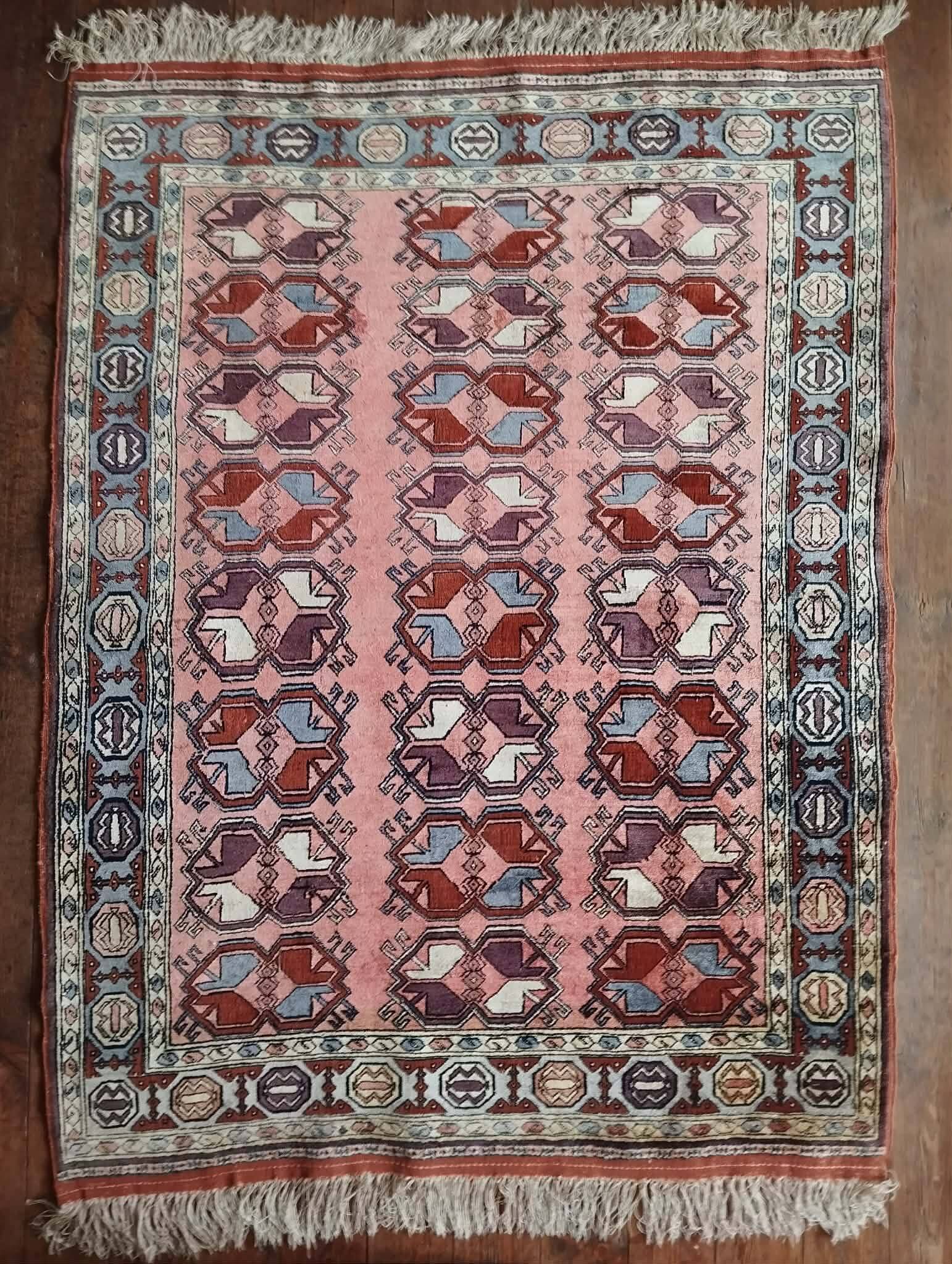 Handmade Turkmen silk carpet 163x117cm