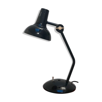 Articulated desk lamp