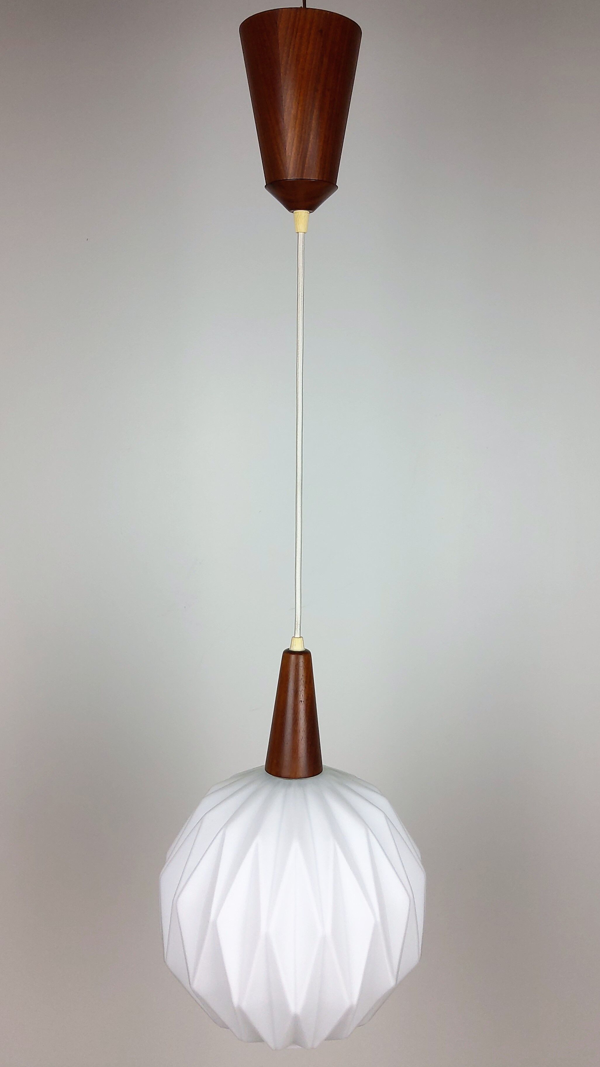 Scandinavian suspension teak opaline "origami" 1960