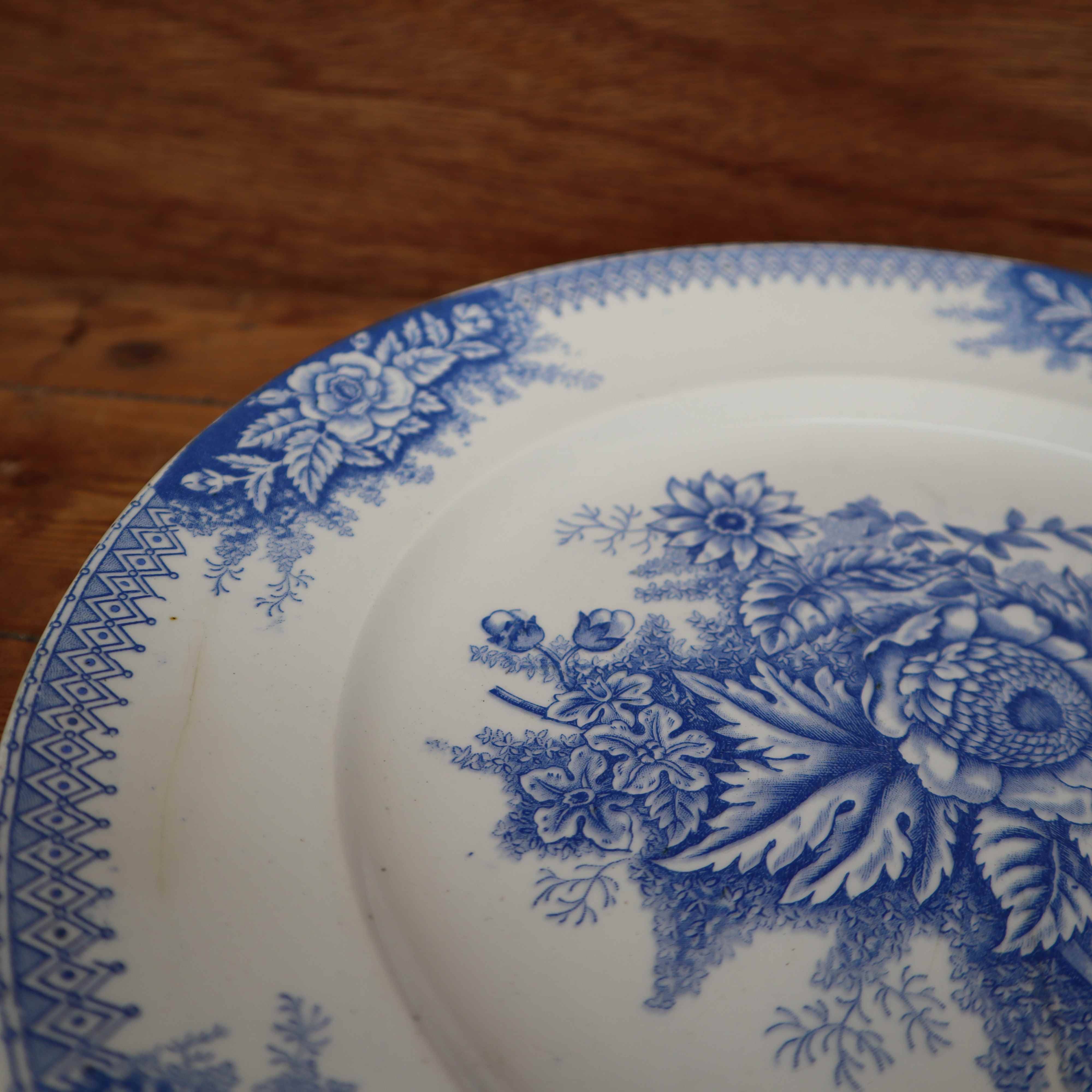 Old round dish Terre de Fer Saint Amand & Hamage Nord Jardinière model