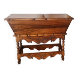 Provençal dough mixer