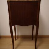 Fine marker nightstand