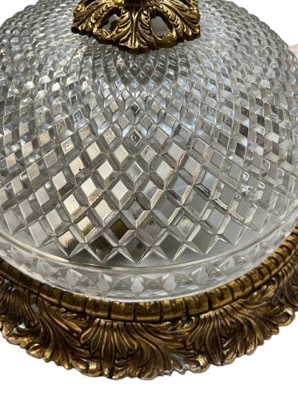 Ceiling light in glass and gold metal