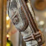 Tête de vache sacrée en bois polychrome indienne
