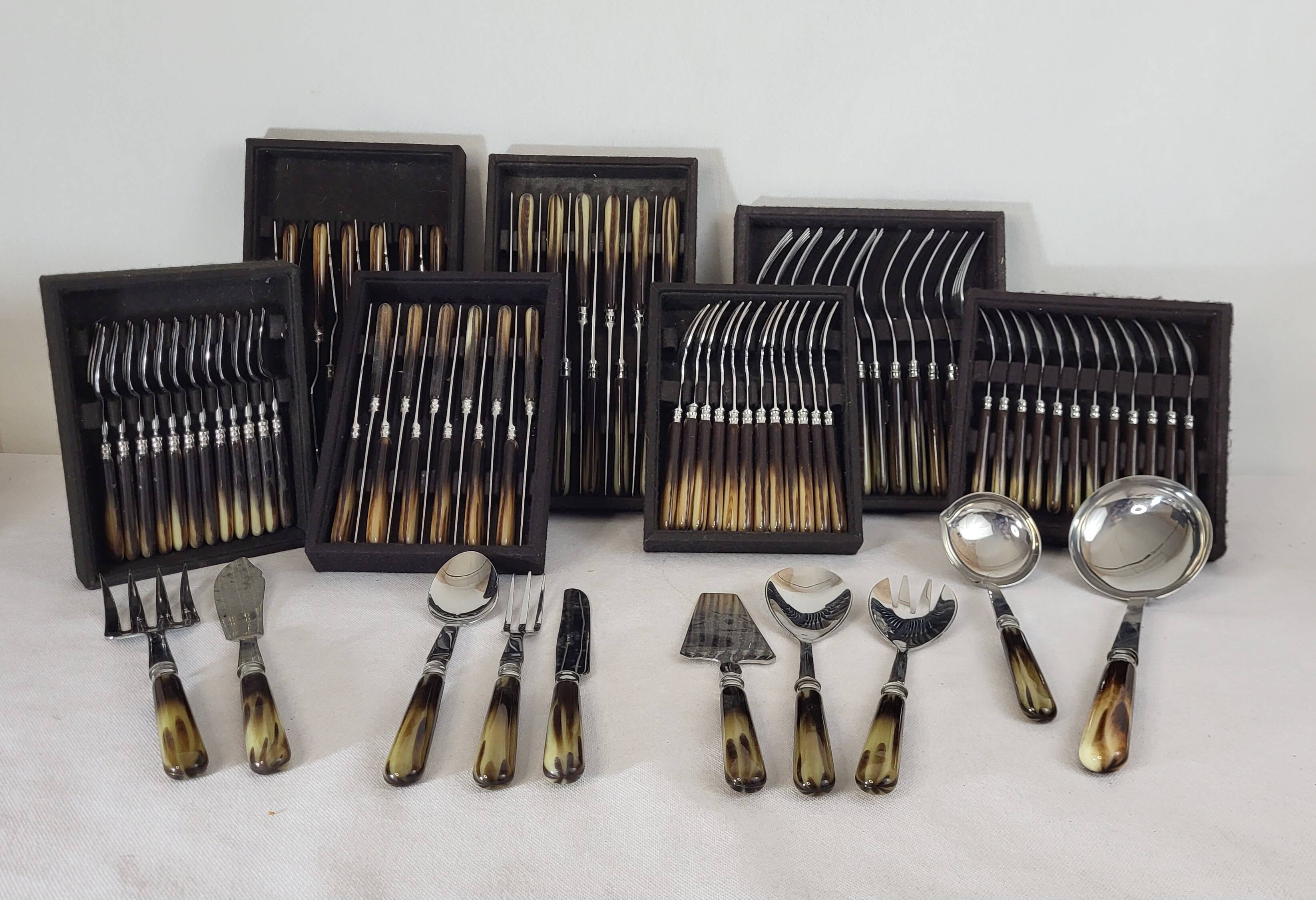 105 piece cutlery set