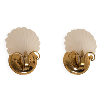 PAIR OF SHELL WALL SCONCES BY DEKNUDT