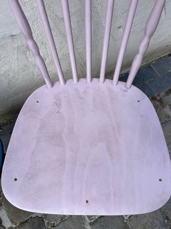 Chaise Baumann rose pâle