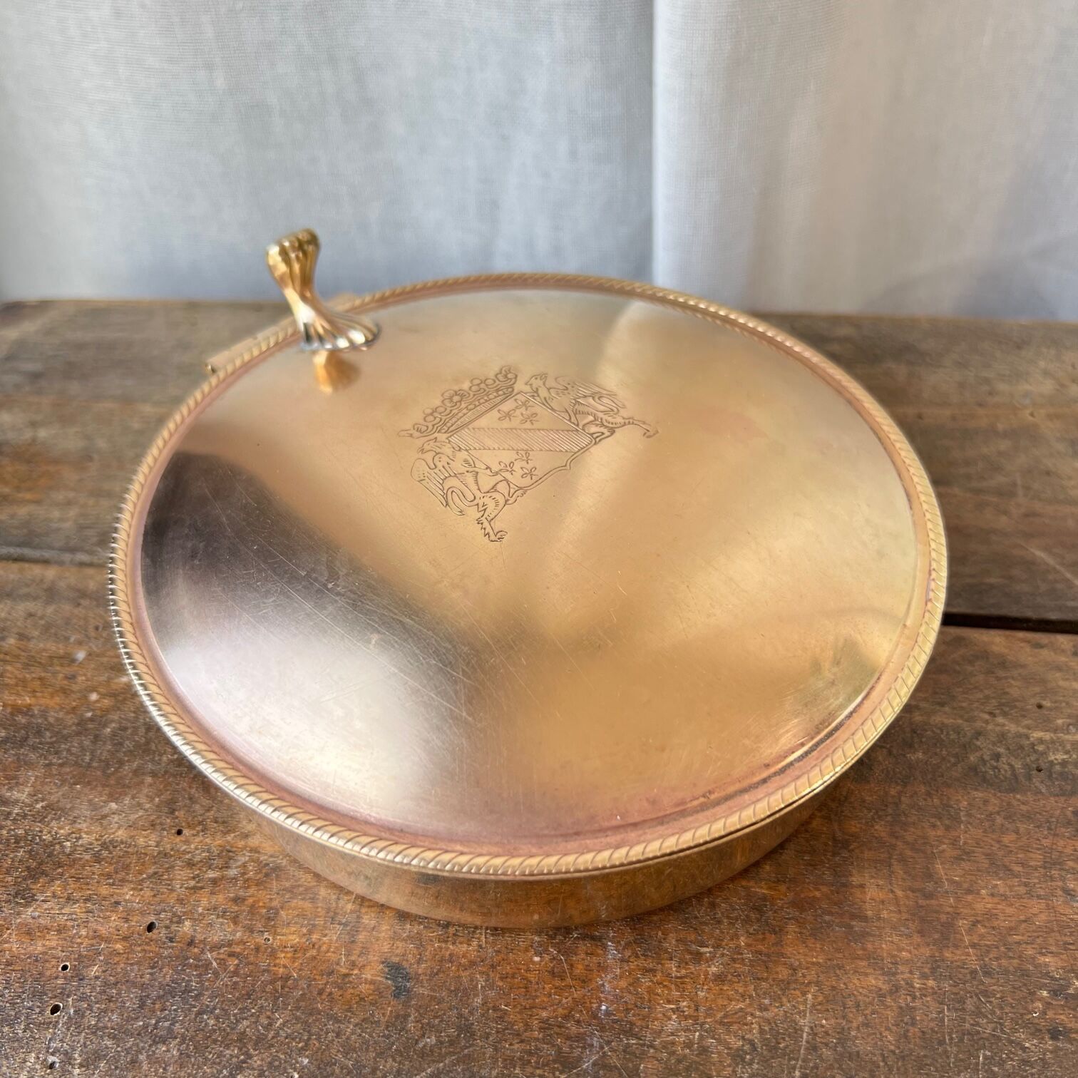 Pocket tray or box made of brass "N"