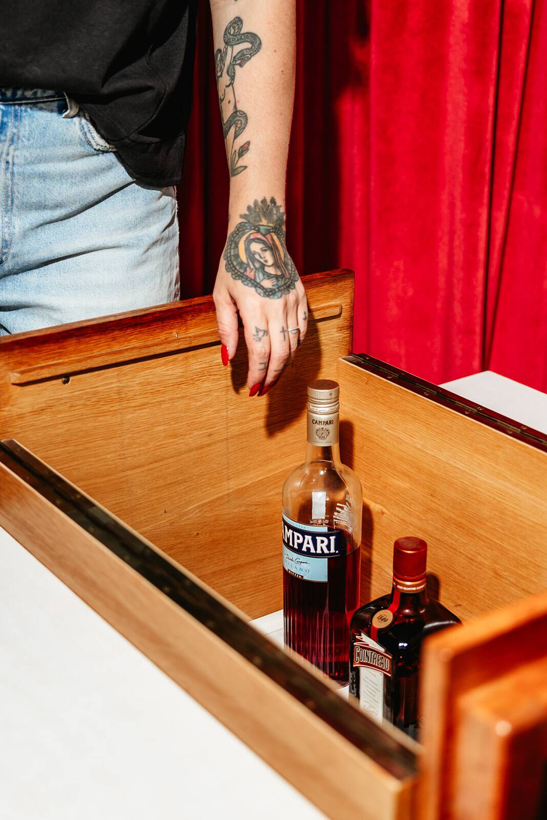 Meuble bar sur roulette vintage