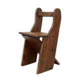 Folk Art chair in fir.