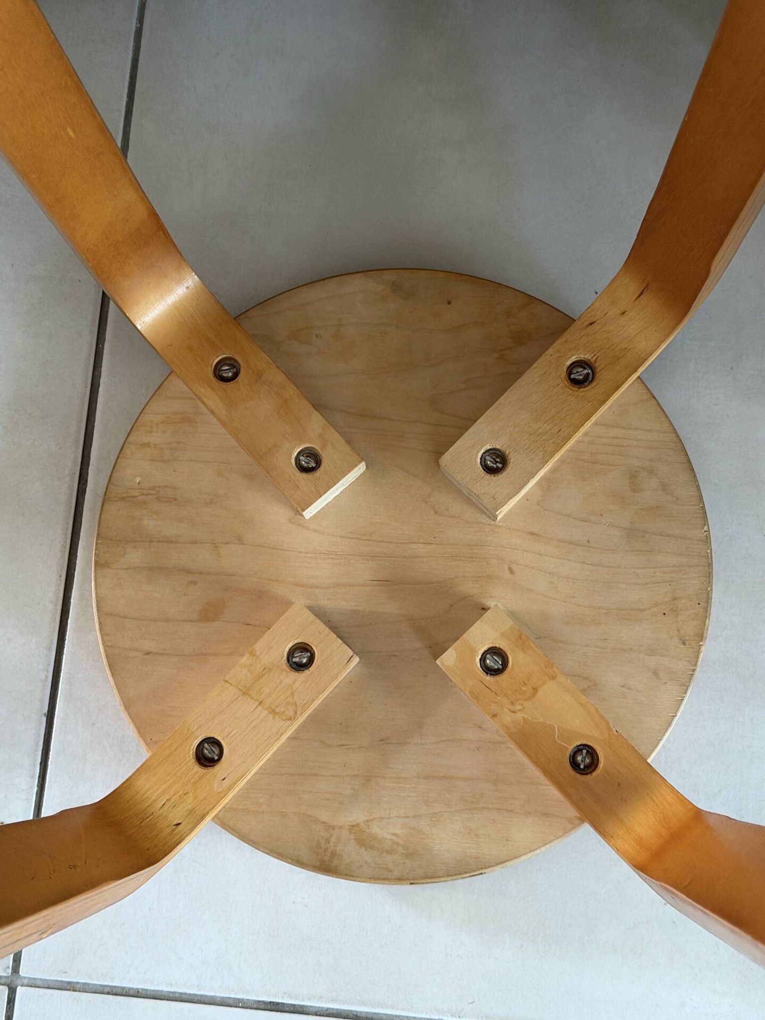 Tabouret vintage Alvar Aalto modèle E60 pour Artek
