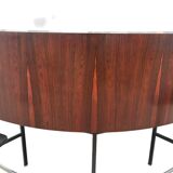 Bar en palissandre du milieu du XXe siècle avec tabourets de bar