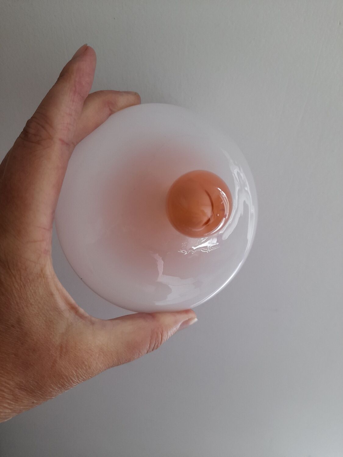 Powder-pink opaline candy box