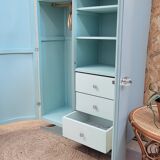 Asymmetrical wardrobe
