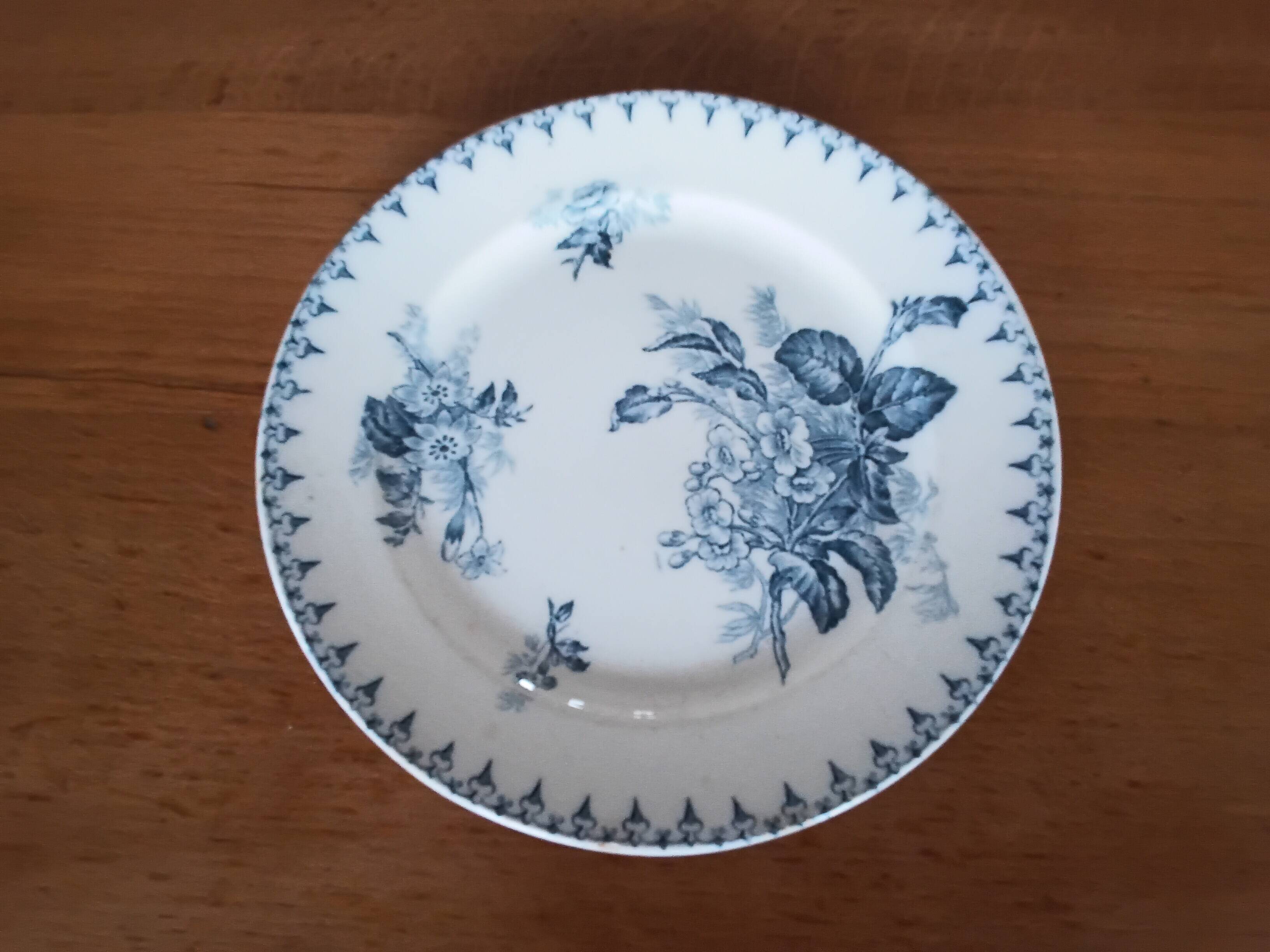 Two antique flat plates from Sarreguemines.