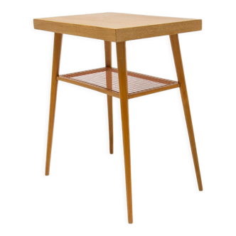 Table d’appoint du milieu du siècle de Dřevopodnik Holešov, Tchécoslovaquie, années 1960