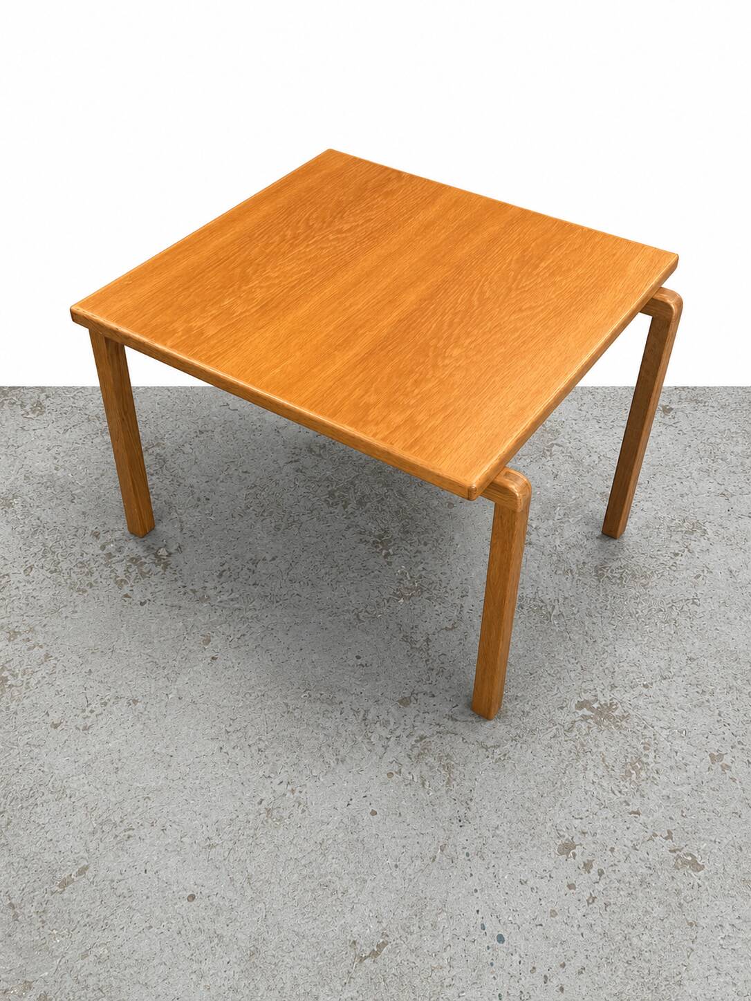 Table Alvar Aalto