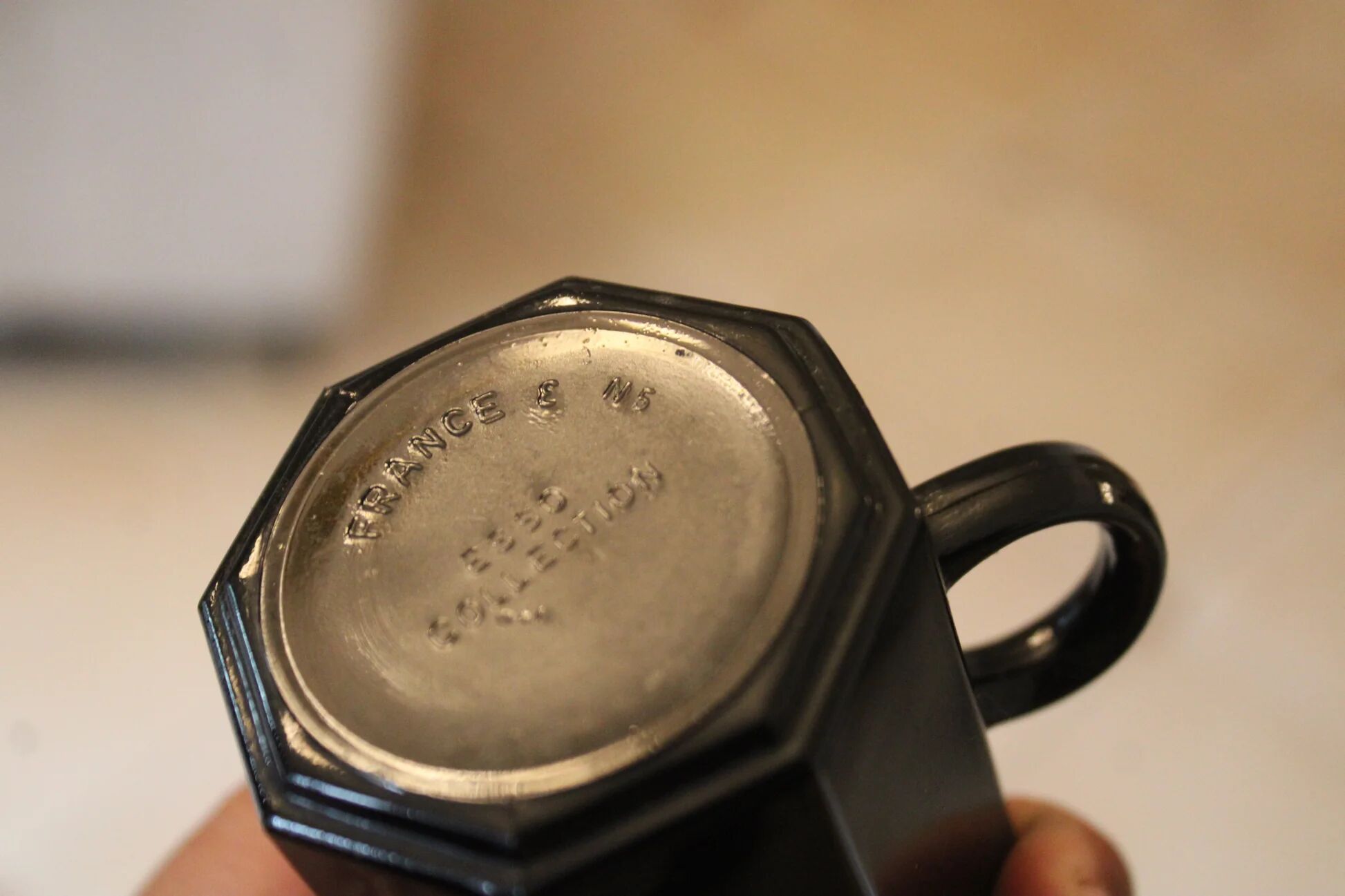4 black coffee cups and saucers Arcoroc Octime – Esso vintage collection from the 1980s