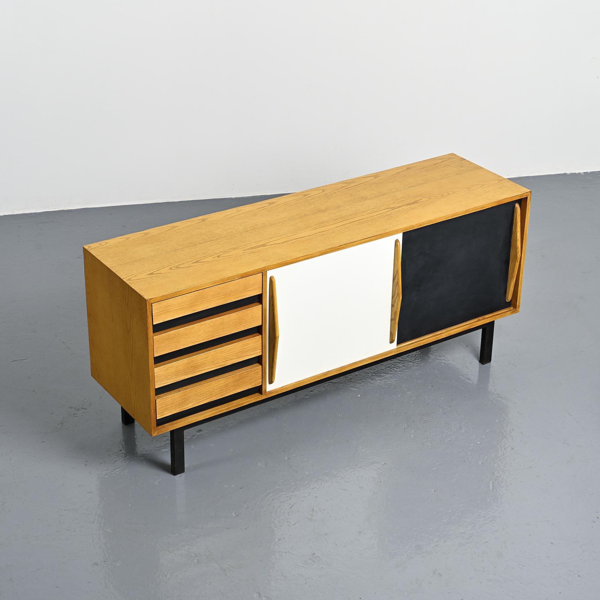 Enfilade Cansado par Charlotte Perriand, circa 1960