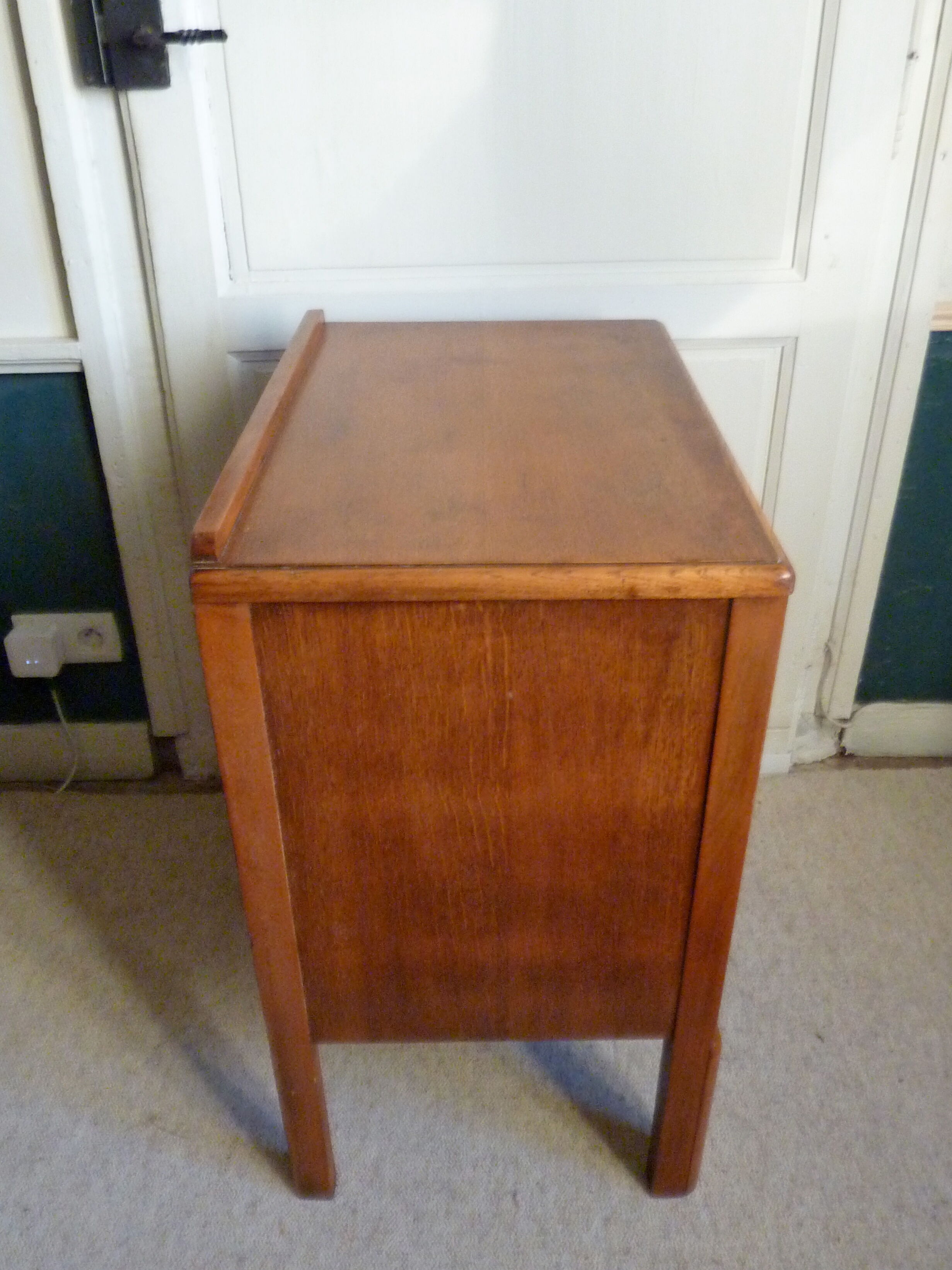 Commode sauteuse harris lebus arts and crafts