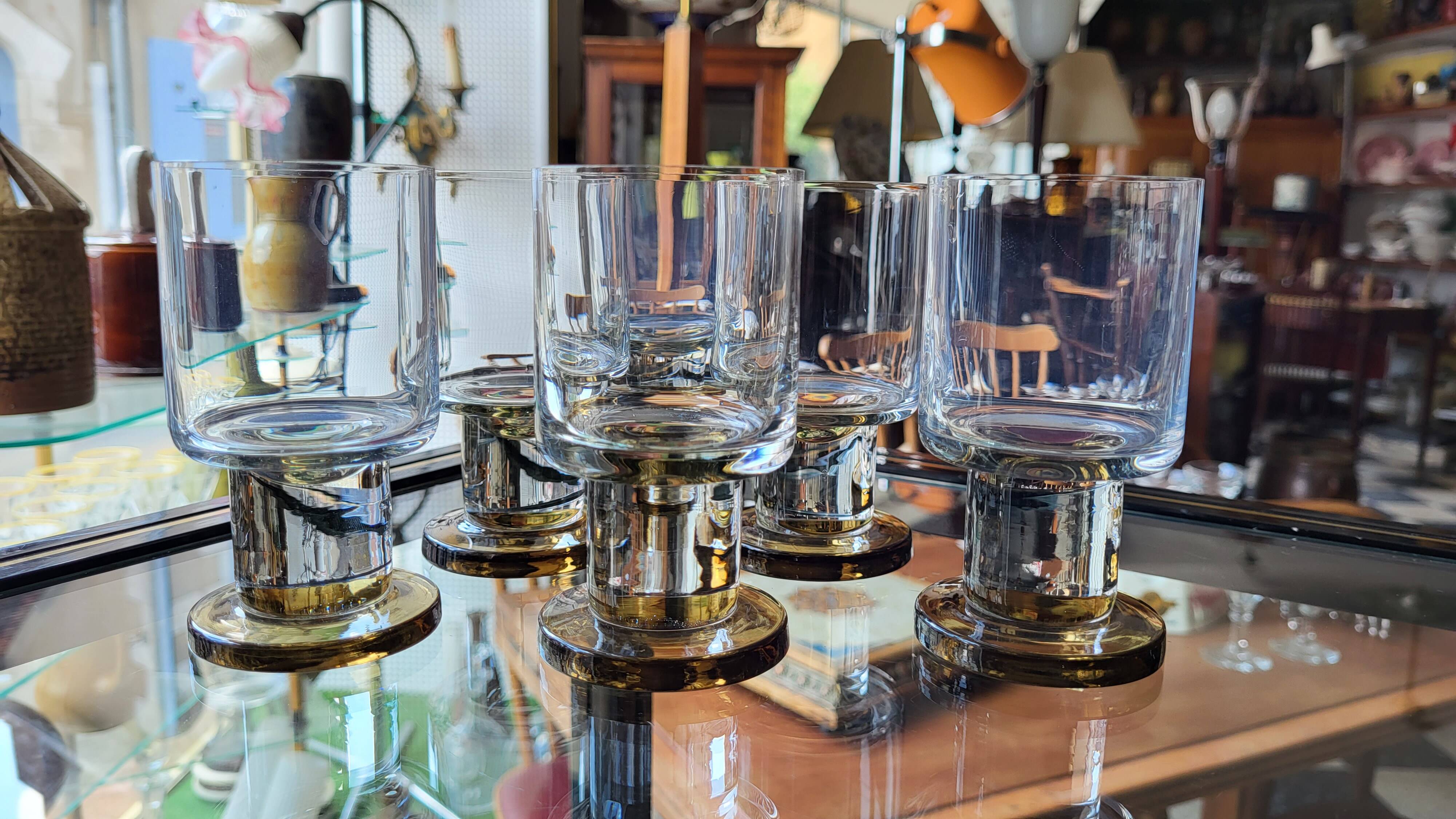 Set of 6 smoked wine glasses Vintage 1970
