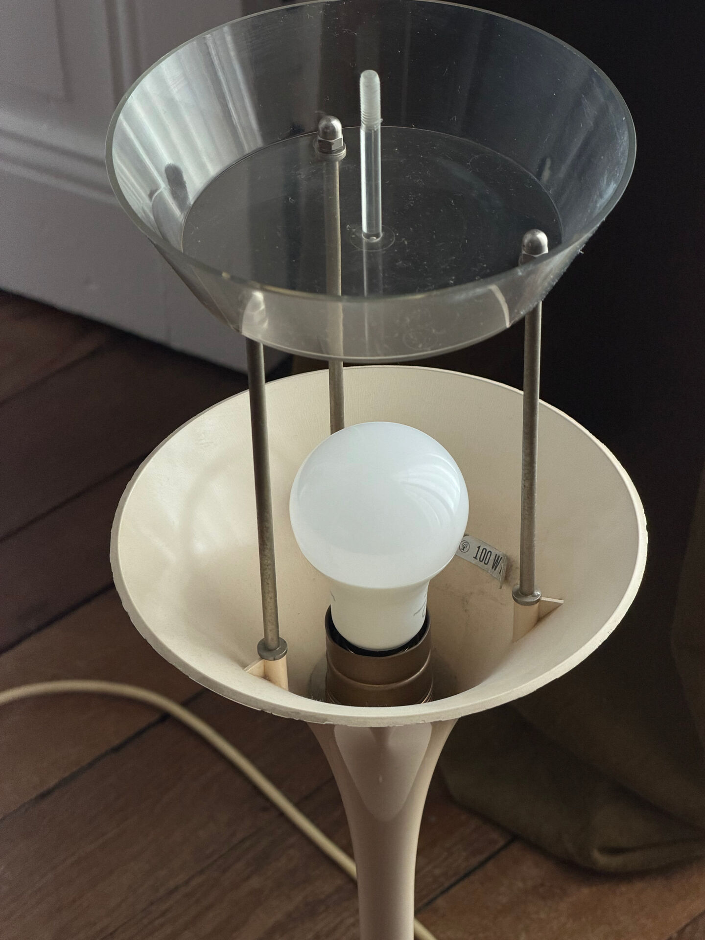 Lampe Panthella Louis Poulsen