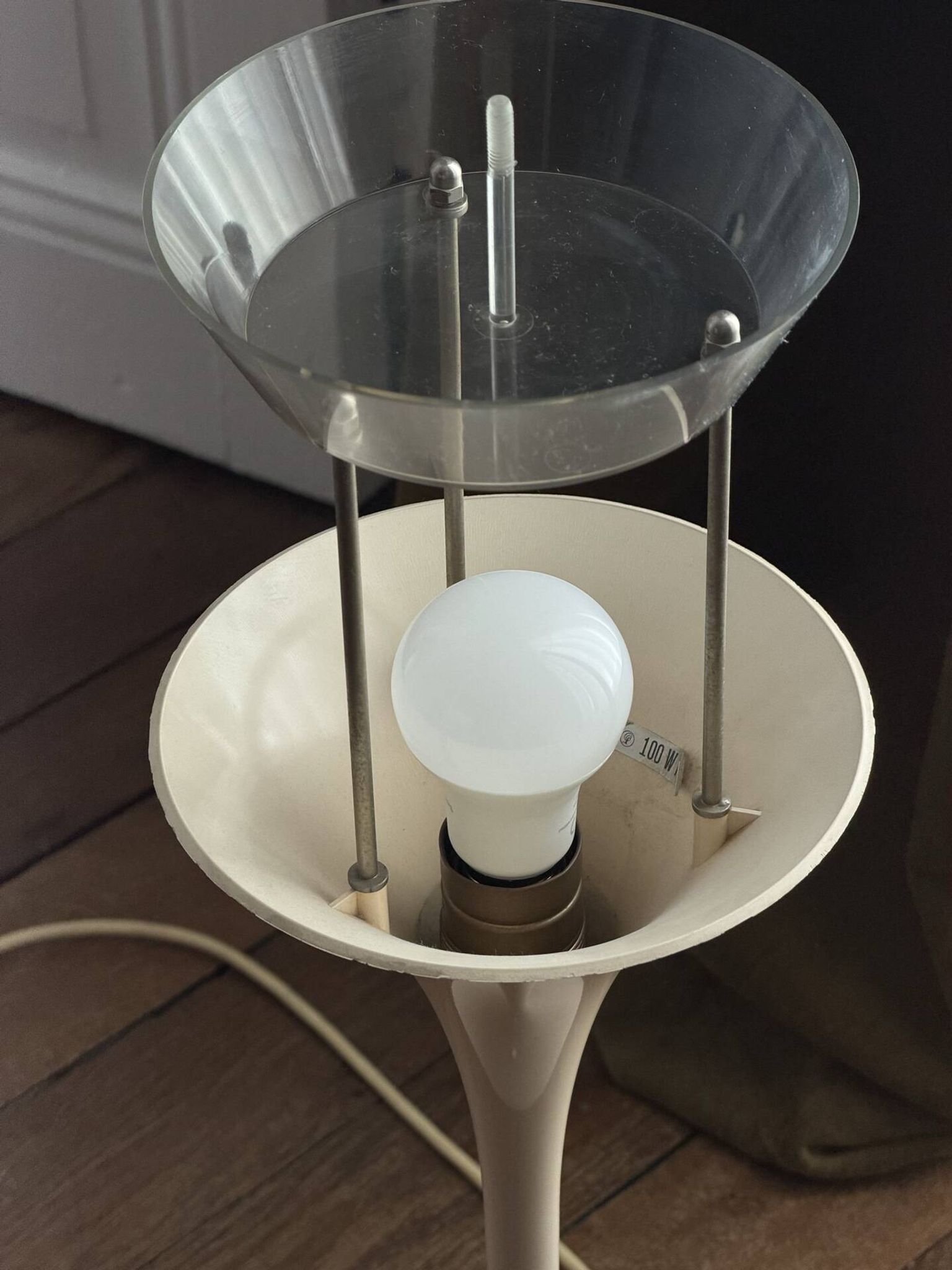 Lampe Panthella Louis Poulsen