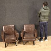 Paire de fauteuils italiens en skai