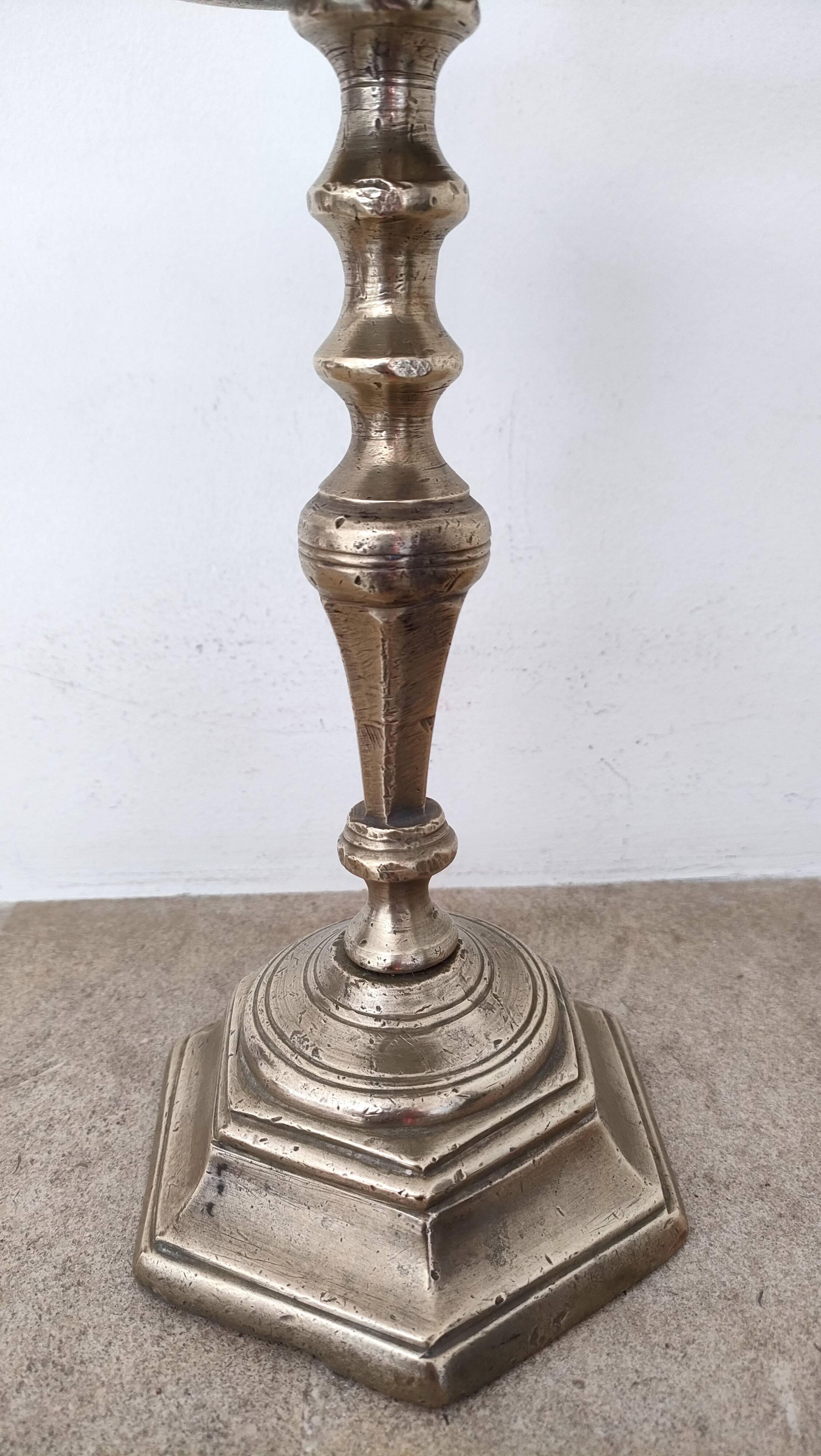 Grand Flambeau Louis XIII High period - 17th century - Bronze