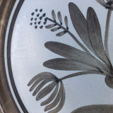 7 Longchamp stoneware plates