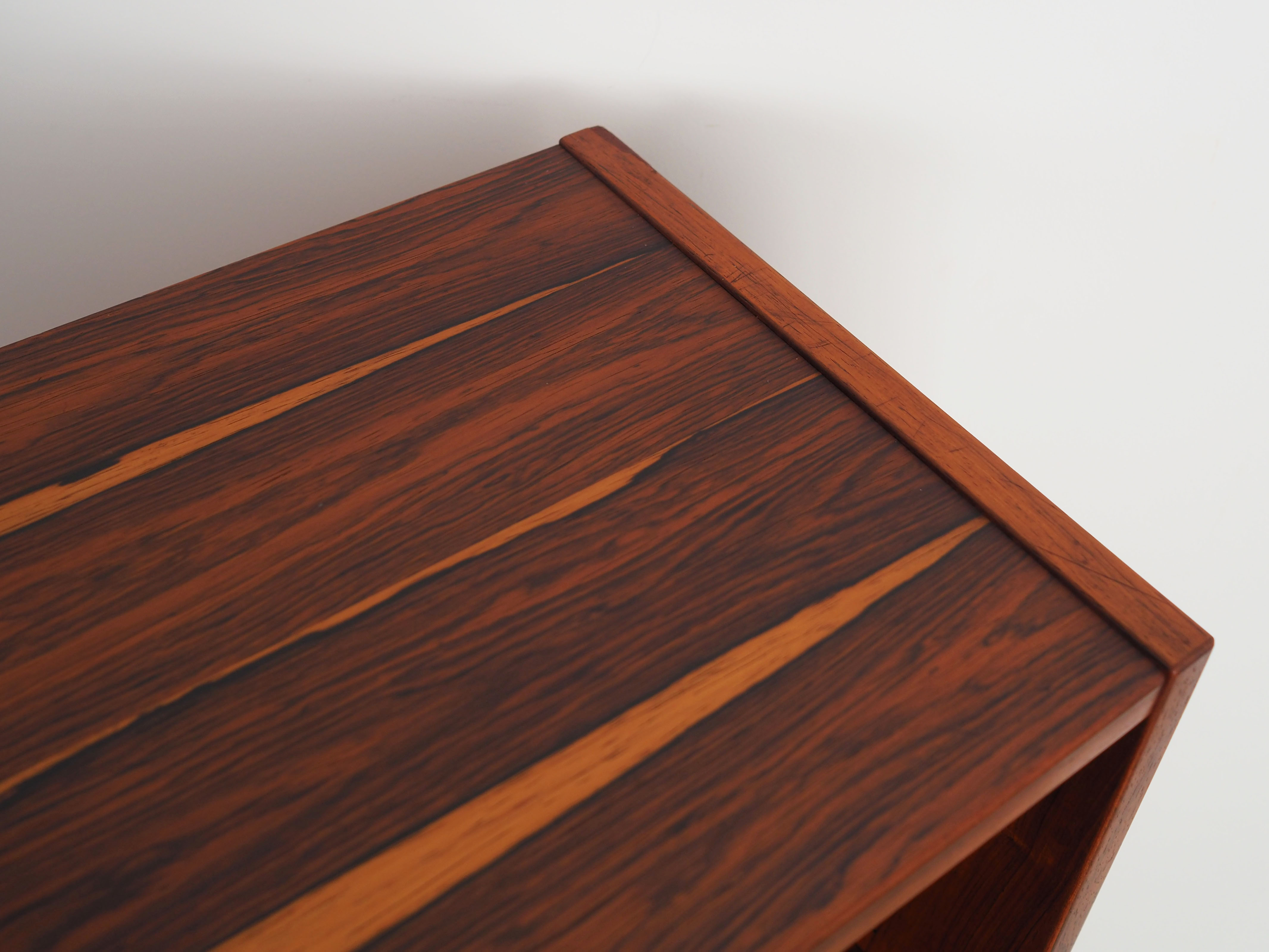 Bibliothèque en palissandre, design danois, années 1970, production: Hundevad