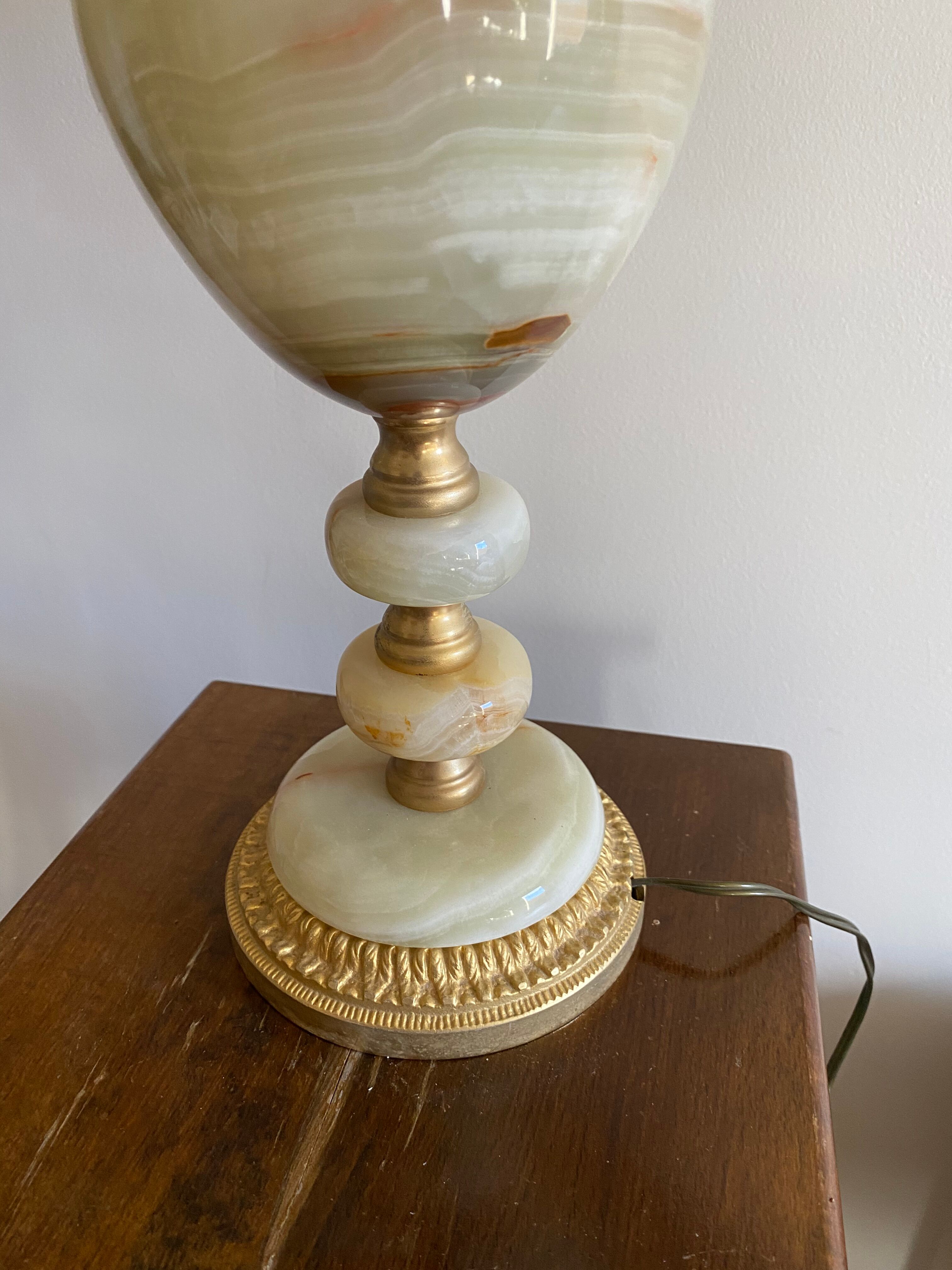 Antique table lamp in marble and tapestry
