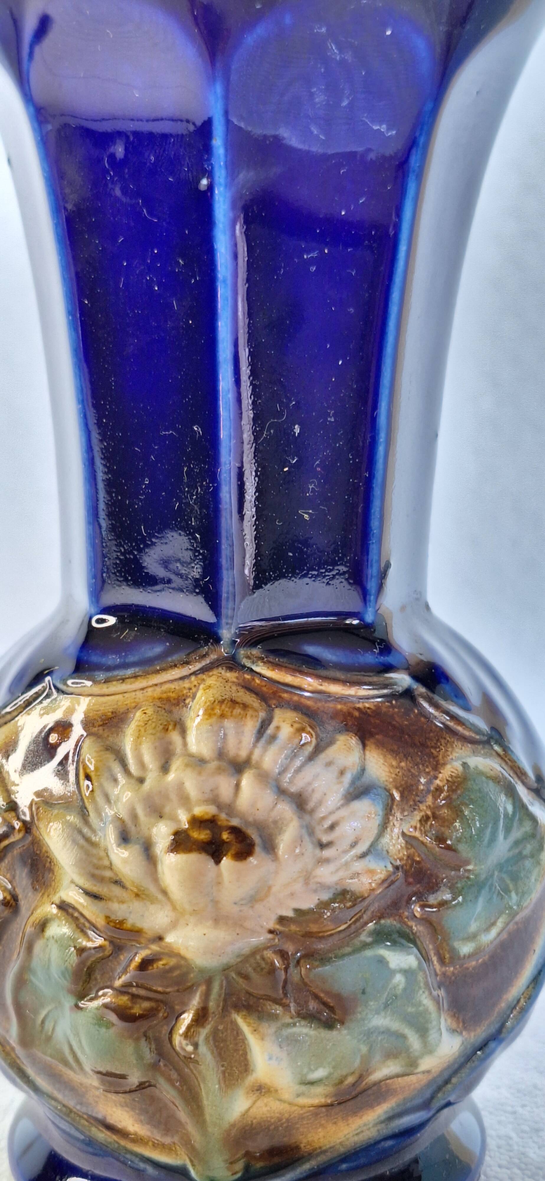 VINTAGE BARBOTINE VASE