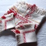Service de table rouge et blanc avec ses 6 serviettes 1,25 x 1,25 m