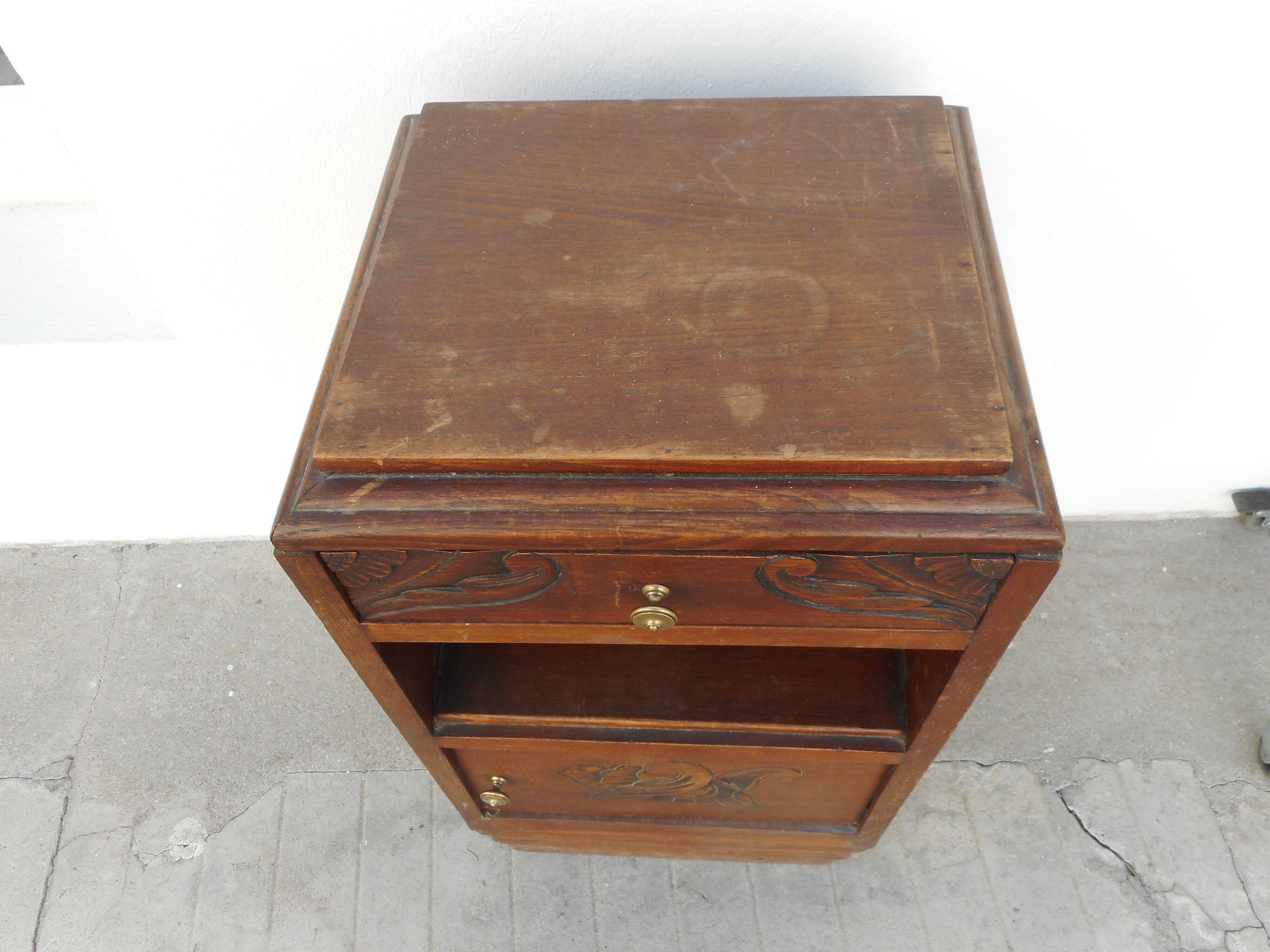 Wooden bedside table from the 20s_25