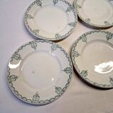 5 assiettes à dessert ancienne de chez Moulins des loups en bon état