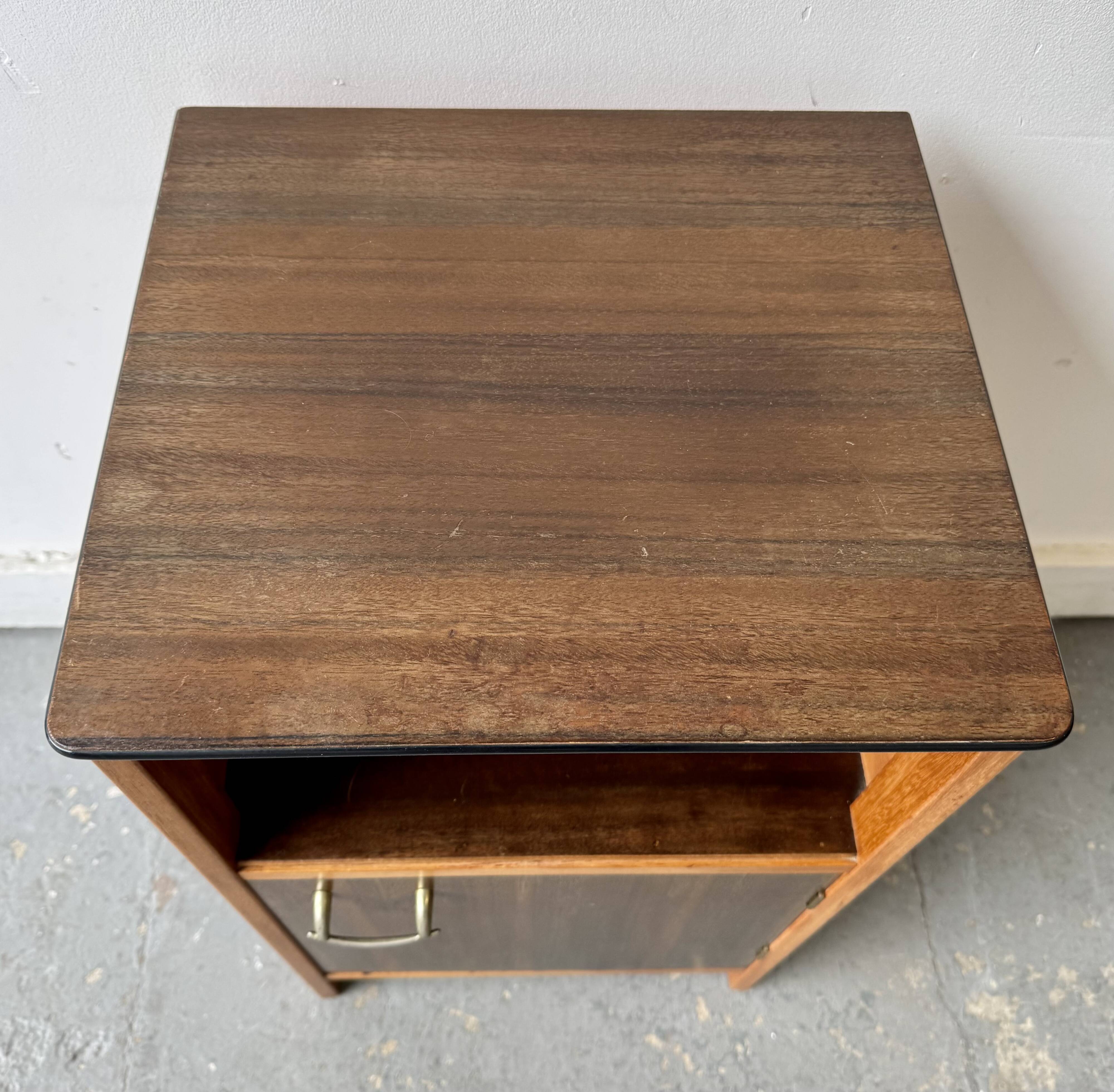 Table de chevet vintage par Avalon Yatton