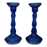 Paire de bougeoirs vintage en verre torsadé bleu cobalt h 24,5 cm