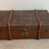 Ancienne malle en toile avec renforts en bois
