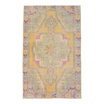 Oriental yellow turkish rug, 137x211cm