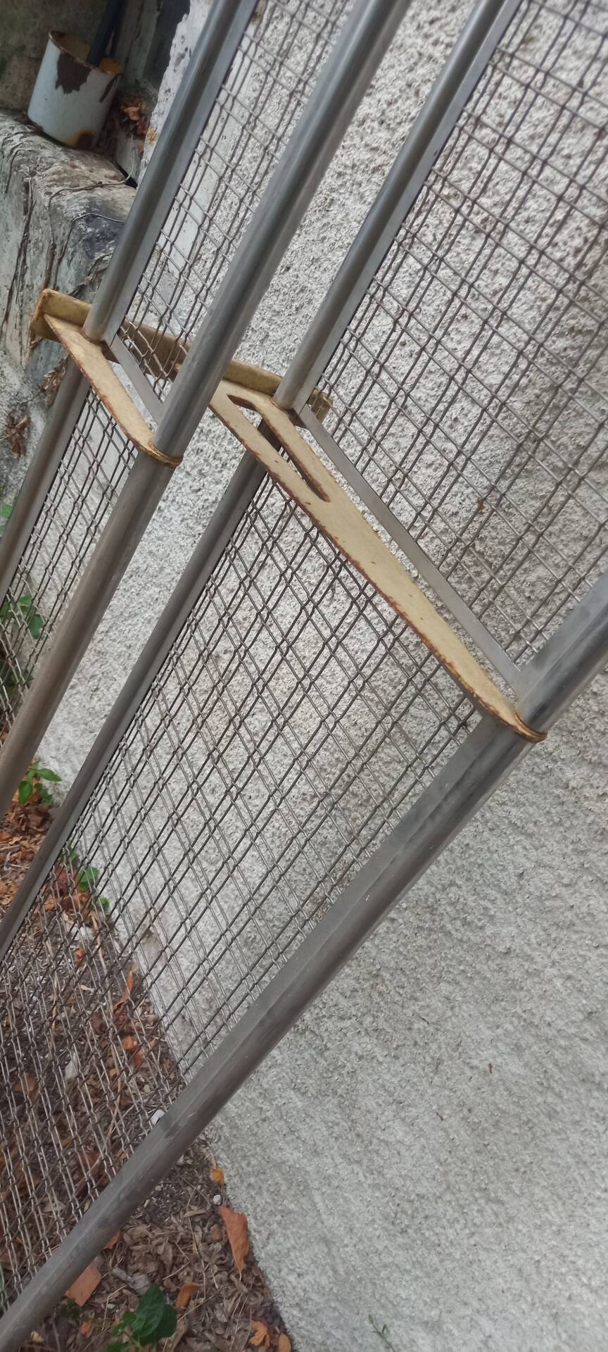 Etagére métallique