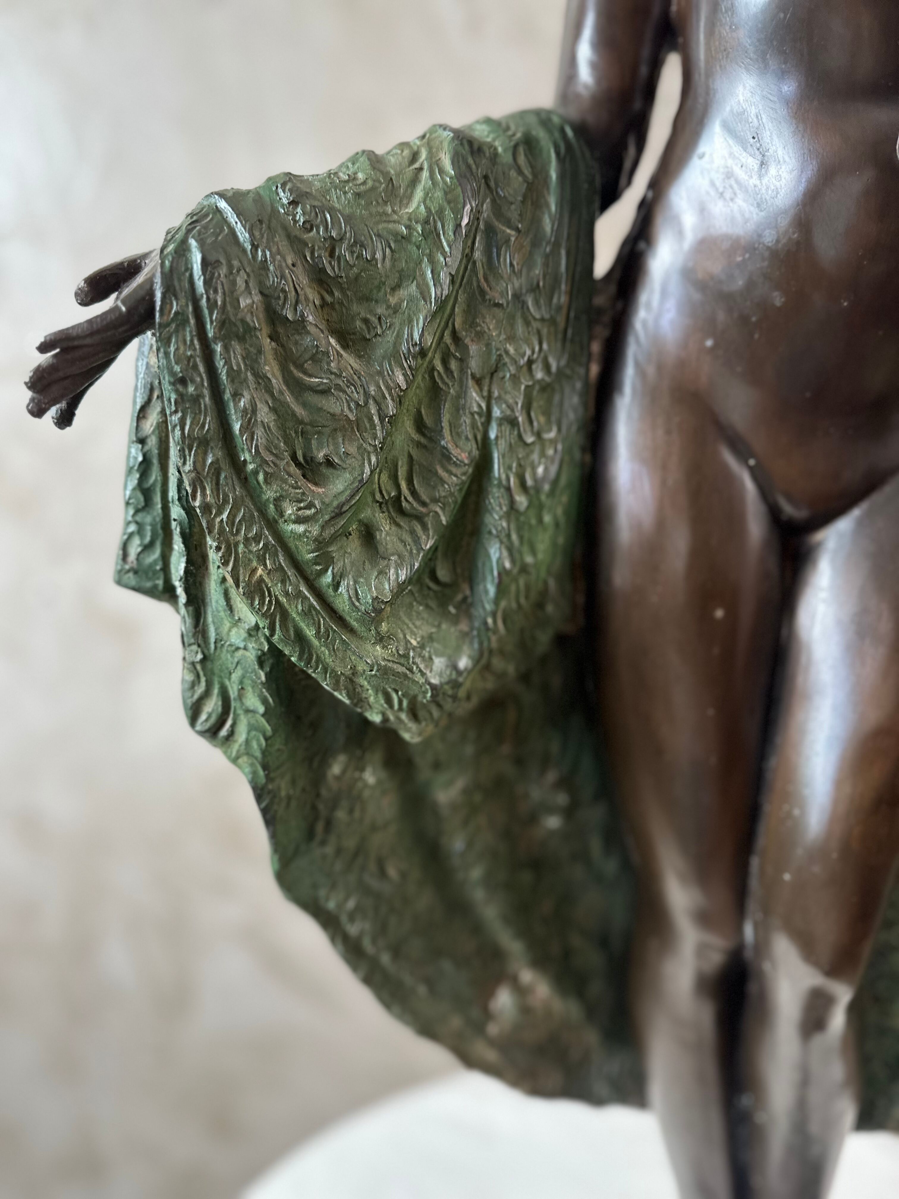 Sculpture art deco