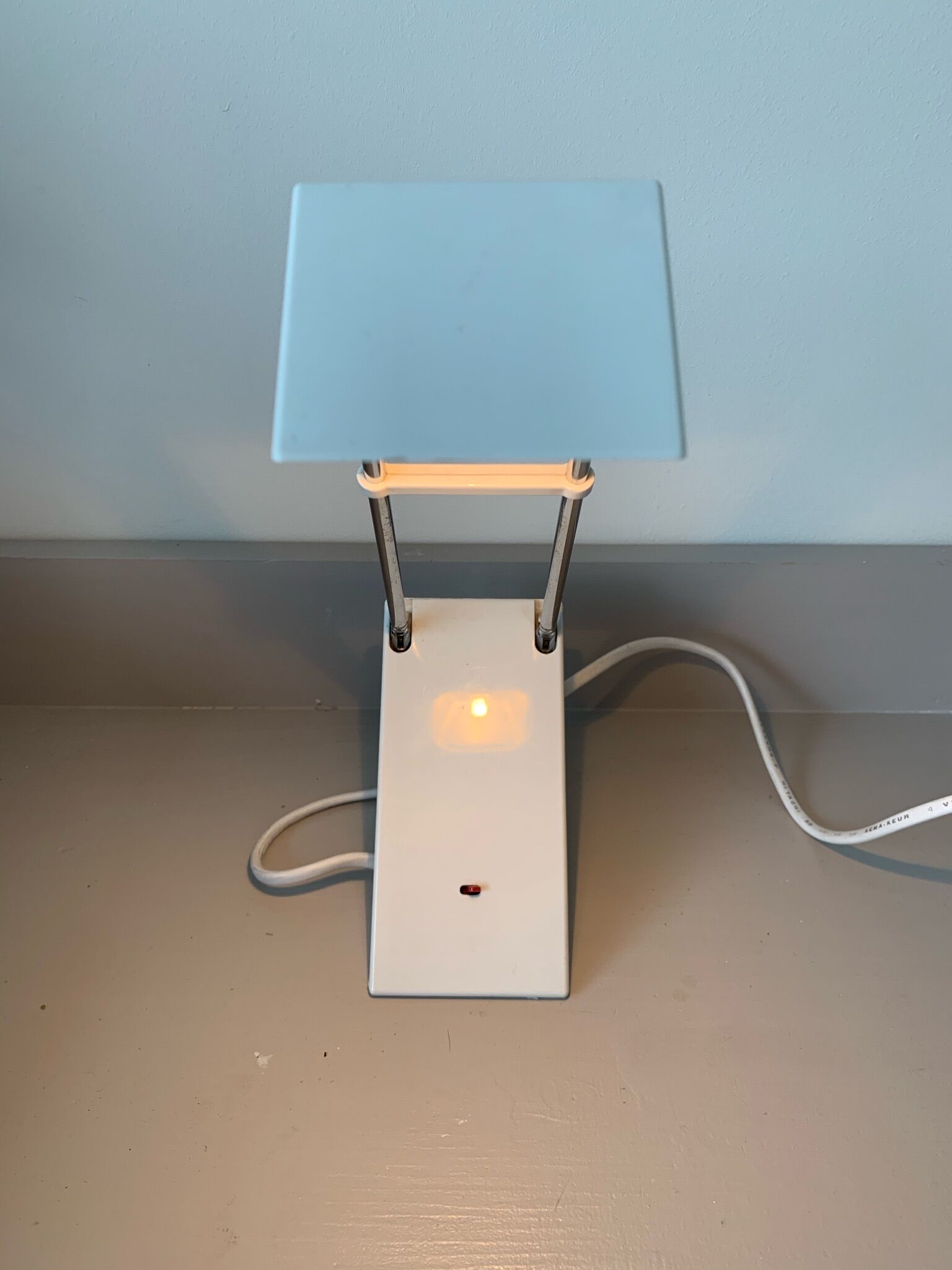 Art desk lamp for Ikea