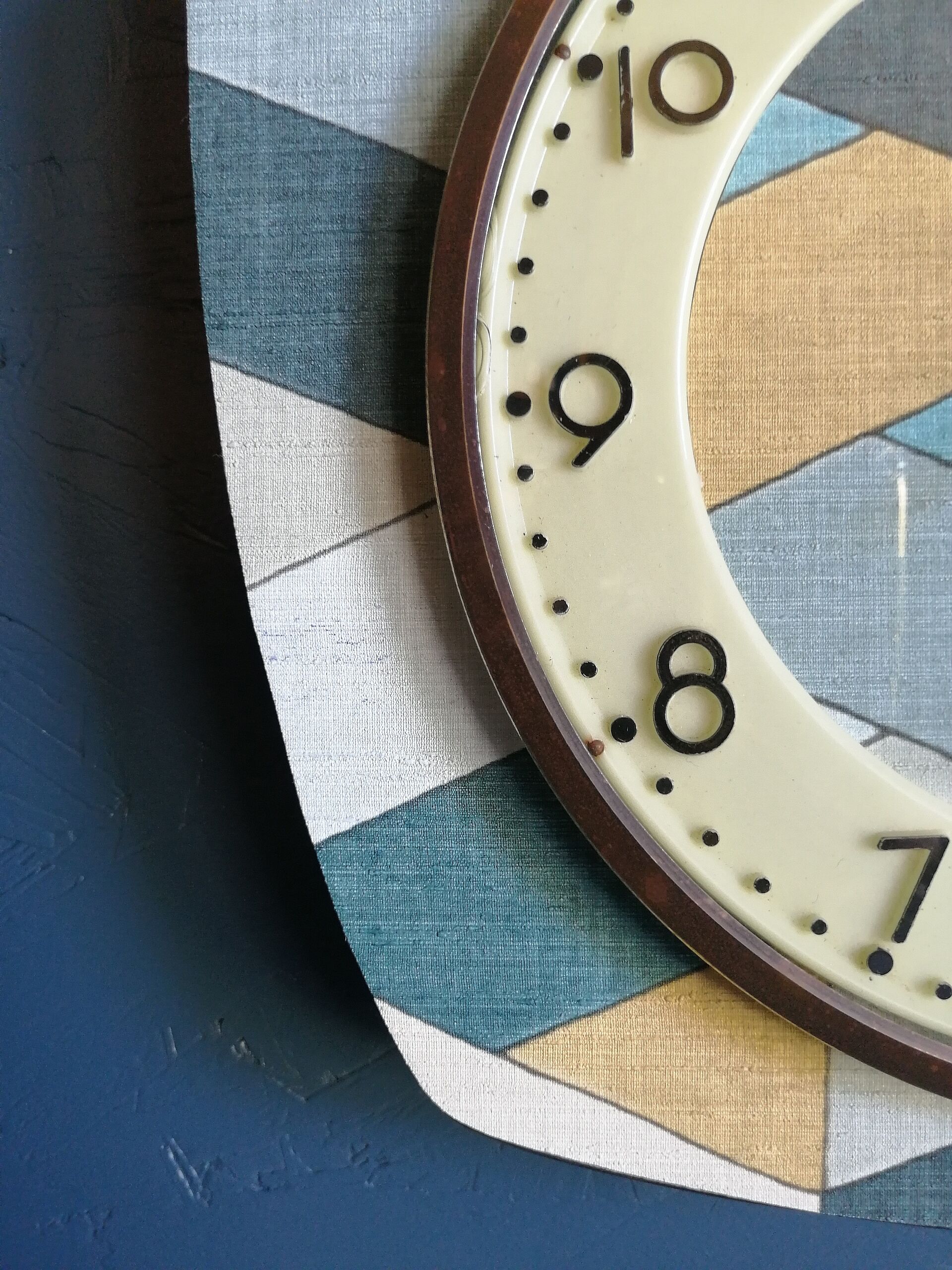 Clock formica vintage asymmetrical silent wall clock "Diamonds"