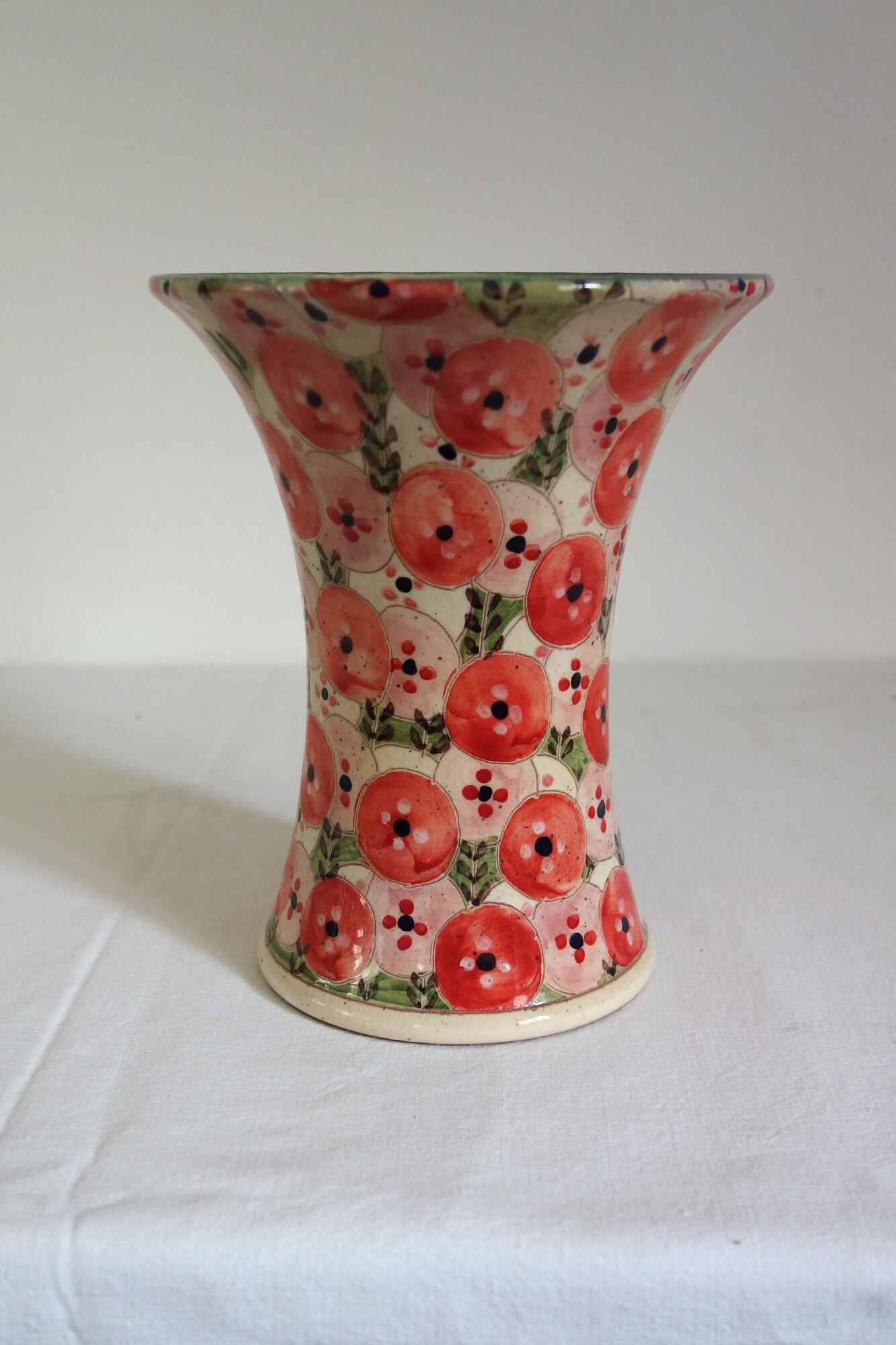 Vase moderne atelier Serrailler, Moustiers