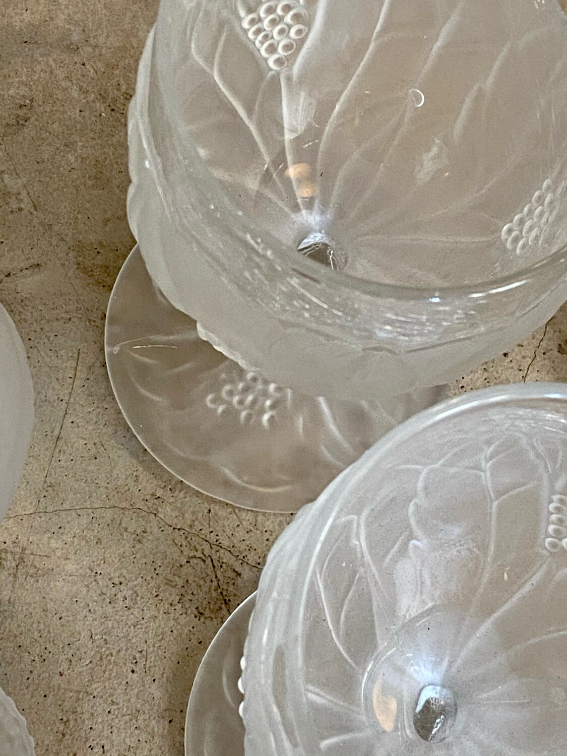 Set of 5 wine glasses