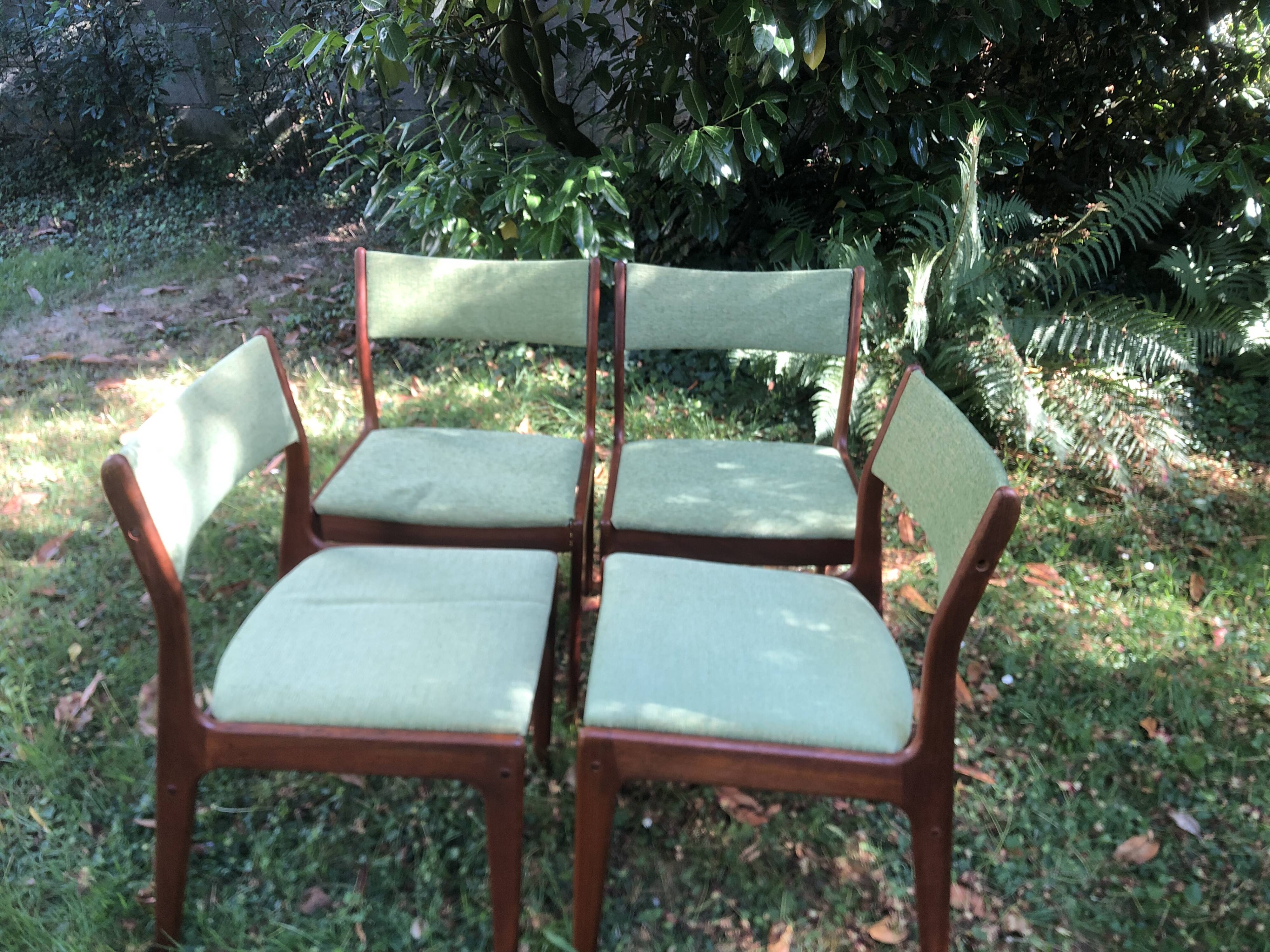 Danish Scandinavian teak chairs Uldum Möbelfabrik 60s