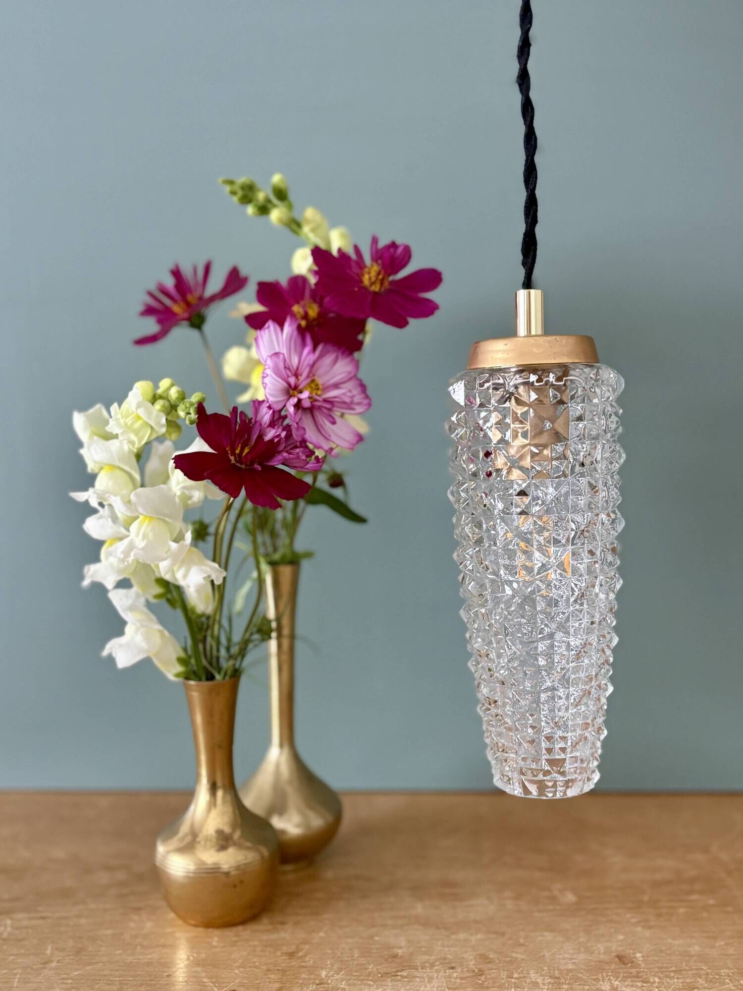 Vintage glass tulip suspension with diamond tip (SE10)